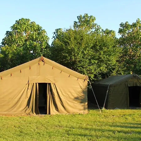 Camping Nomad *